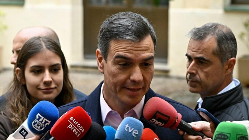 La Spagna in blu verso elezioni anticipate. Pedro Sánchez in caduta libera