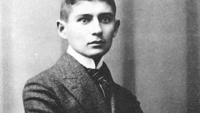 Kafka e la condanna per solitudine verso il centenario della sua morte